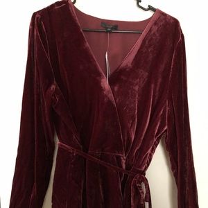 Long sleeve velvet peplum top
